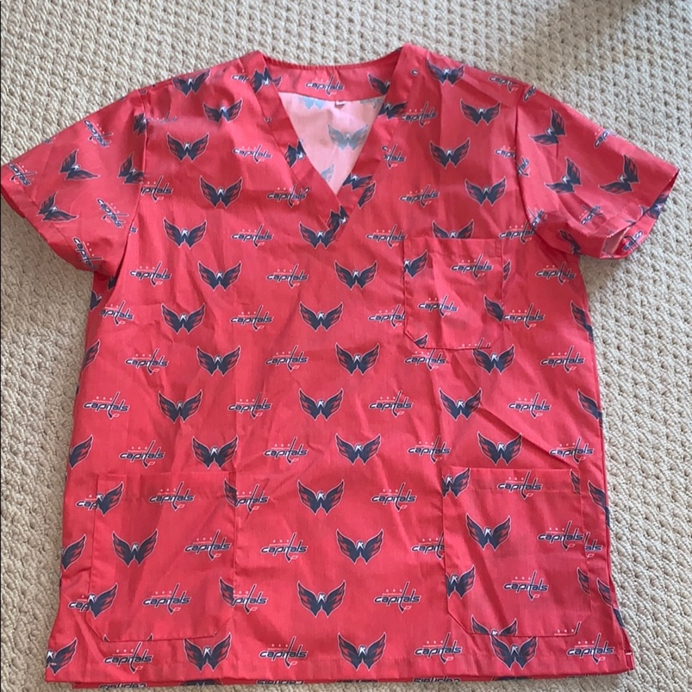 Three pocket Washington capitals Scrub top